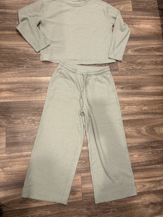 Lou & Grey Pants - Lou & Grey Ribbed Knit Set Wide-Leg Pants - Includes Top - Sage Green Pull